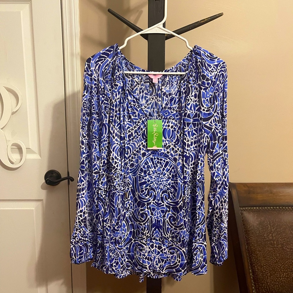 💙🤍Lilly Pulitzer Willa Top - Large🤍💙